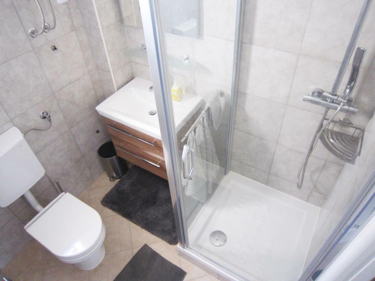 M&B Guest House Srima Ngoại thất bức ảnh